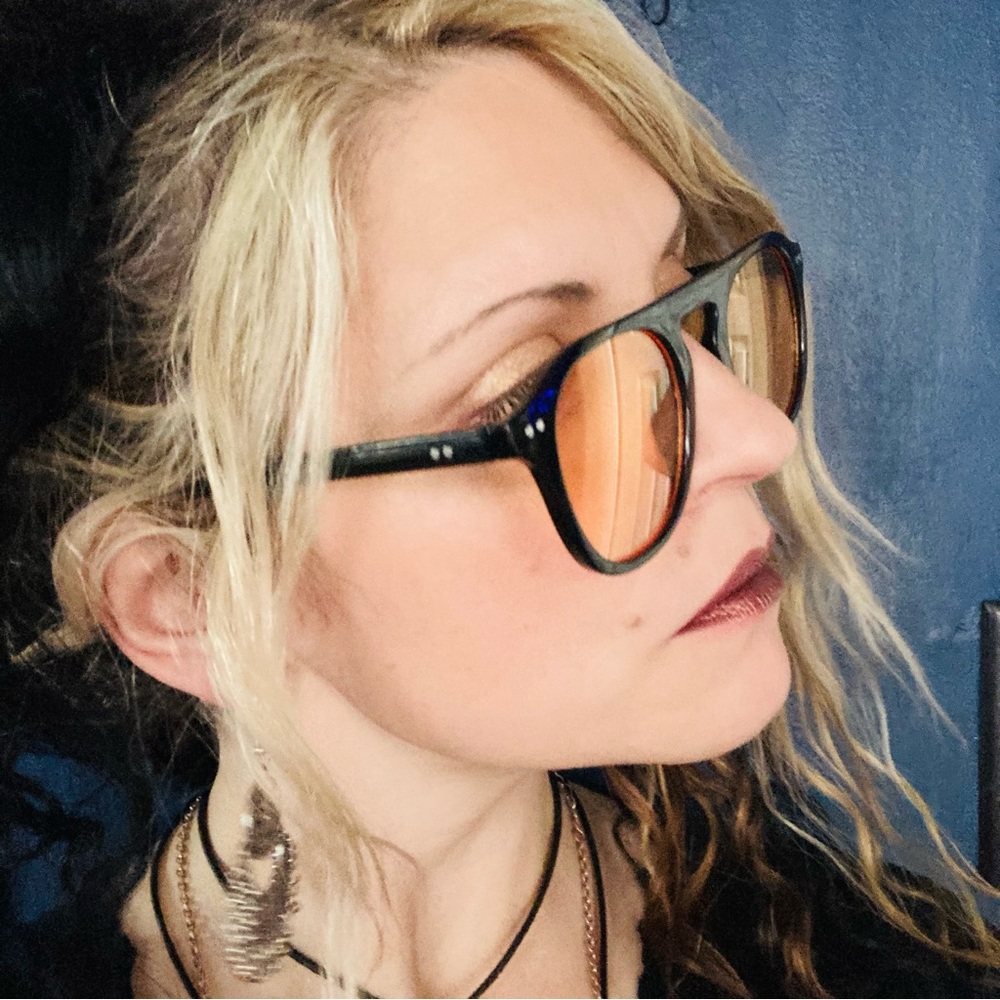 90s Retro Style Black Sunglasses w/Amber Lenses